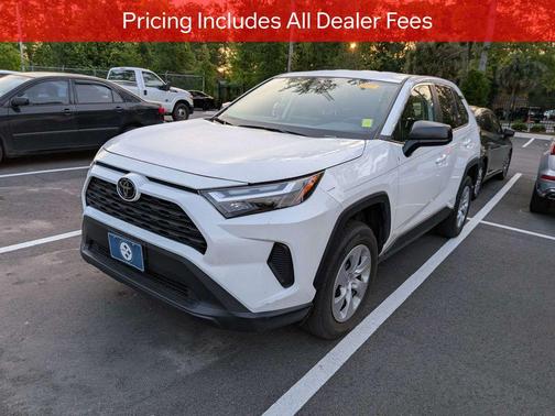 Ice Cap 2024 Toyota RAV4 LE