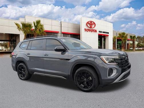 2024 Volkswagen Atlas 2.0T SE w/Technology 4MOTION