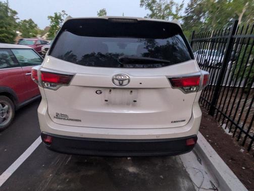 Blizzard Pearl 2015 Toyota Highlander Limited