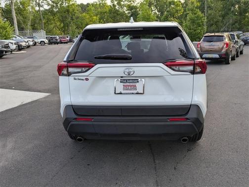 2023 Toyota RAV4 LE