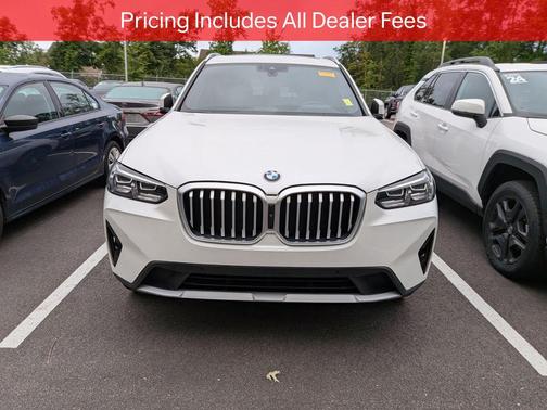 Mineral White Metallic 2024 BMW X3 xDrive30i