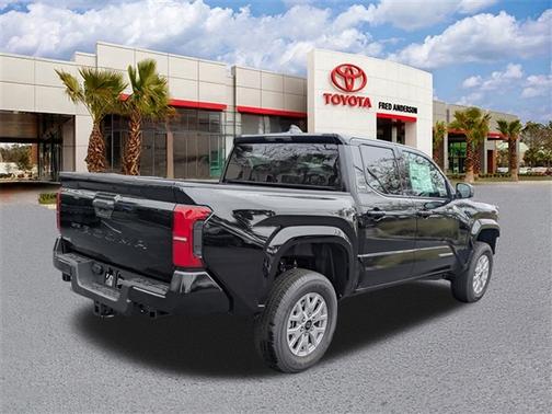 2025 Toyota Tacoma SR5