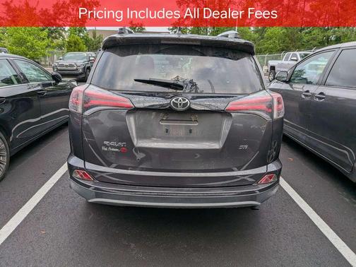 Magnetic Gray Metallic 2016 Toyota RAV4 SE