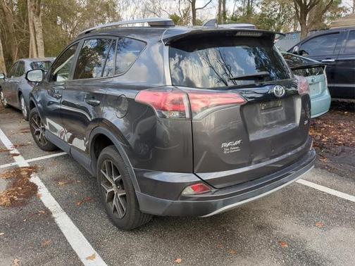 Magnetic Gray Metallic 2016 Toyota RAV4 SE