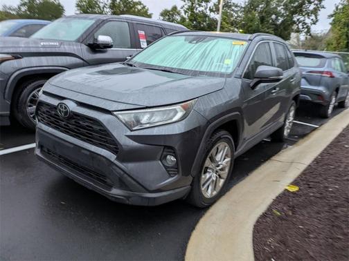 2019 Toyota RAV4 XLE Premium