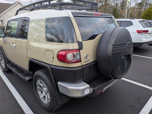 2014 Toyota FJ Cruiser Base