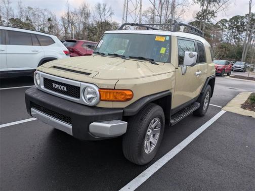 2014 Toyota FJ Cruiser Base