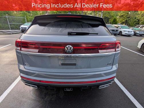 Kingfisher Blue Metallic 2024 Volkswagen Atlas Cross Sport 2.0T SEL Premium