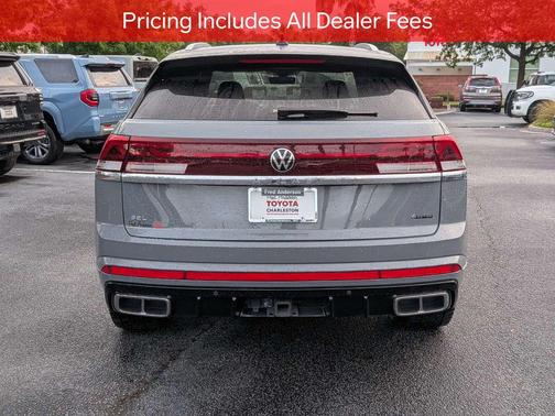 Kingfisher Blue Metallic 2024 Volkswagen Atlas Cross Sport 2.0T SEL Premium