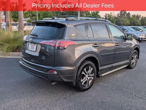 Magnetic Gray Metallic 2018 Toyota RAV4 LE