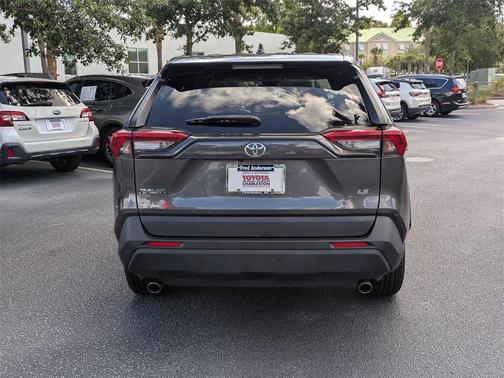 2022 Toyota RAV4 LE