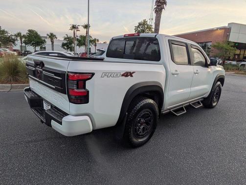 Glacier White 2025 Nissan Frontier PRO-4X