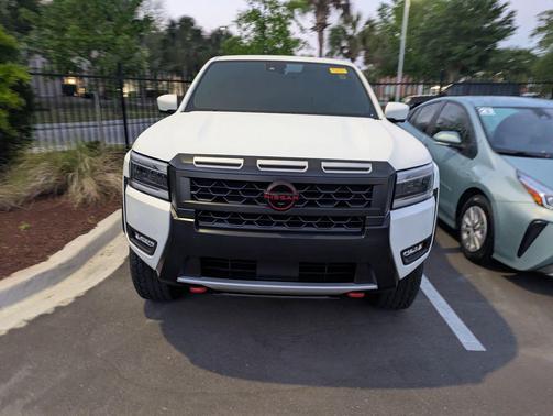 Glacier White 2025 Nissan Frontier PRO-4X