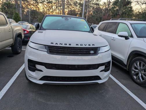 2024 Land Rover Range Rover Sport SE