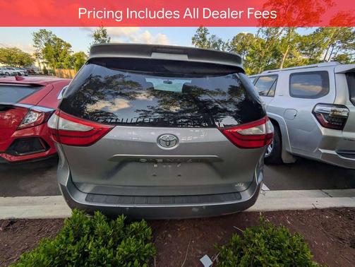 Silver Sky Metallic 2015 Toyota Sienna XLE Premium