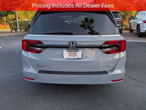 Sonic Gray Pearl 2024 Honda Odyssey Sport