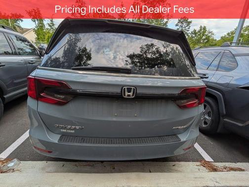 Sonic Gray Pearl 2024 Honda Odyssey Sport