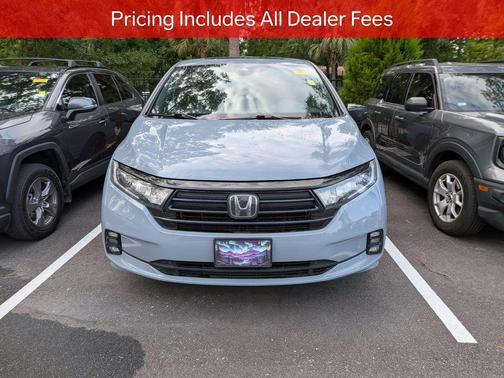 Sonic Gray Pearl 2024 Honda Odyssey Sport