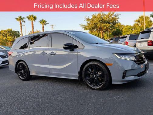 Sonic Gray Pearl 2024 Honda Odyssey Sport