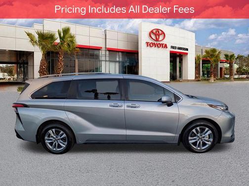 Celestial Silver Metallic 2025 Toyota Sienna Limited
