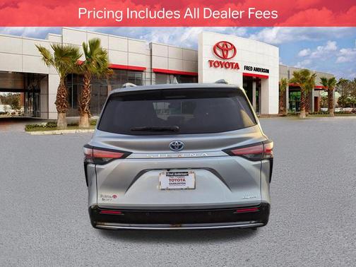 Celestial Silver Metallic 2025 Toyota Sienna Limited