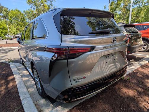 Celestial Silver Metallic 2025 Toyota Sienna Limited