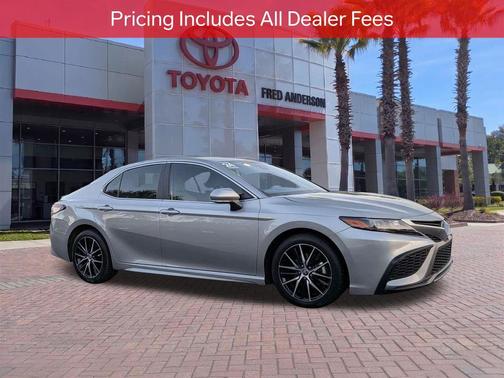 Celestial Silver Metallic 2024 Toyota Camry Hybrid SE