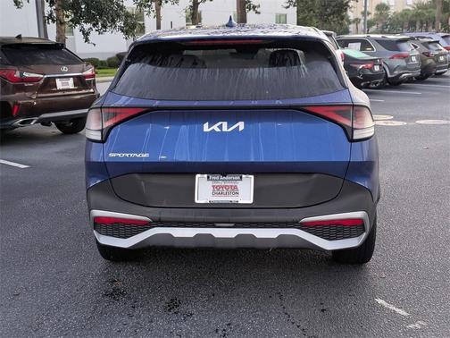2024 Kia Sportage EX