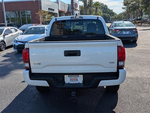 2022 Toyota Tacoma SR5