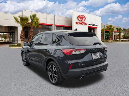 2022 Ford Escape SE