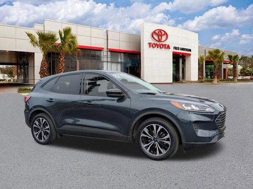2022 Ford Escape SE