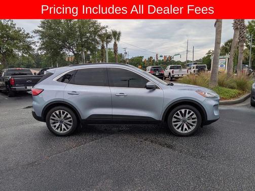 ICED BLUE SILVER METALLIC 2022 Ford Escape Titanium