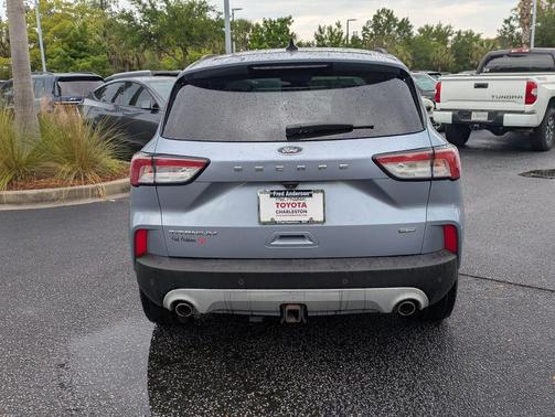 ICED BLUE SILVER METALLIC 2022 Ford Escape Titanium