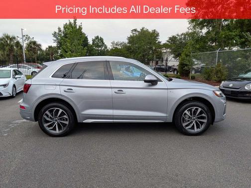 Florett Silver Metallic 2023 Audi Q5 45 S line Prestige