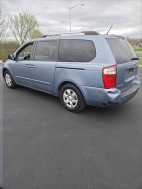 2010 Kia Sedona LX