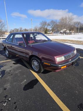1990 Plymouth Sundance Base 2dr Hatchback