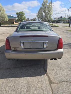 2002 Cadillac DeVille Base