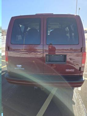 2005 GMC Safari Base