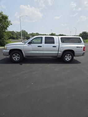 2005 Dodge Dakota ST Quad Cab