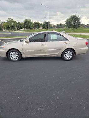 2005 Toyota Camry LE