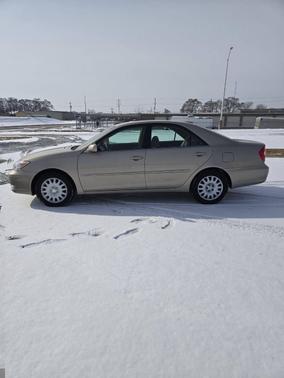 2004 Toyota Camry XLE