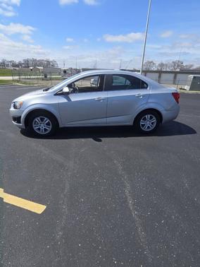 Silver 2015 Chevrolet Sonic LT