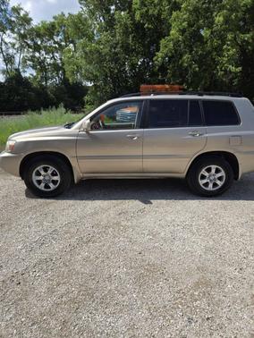 2004 Toyota Highlander Base
