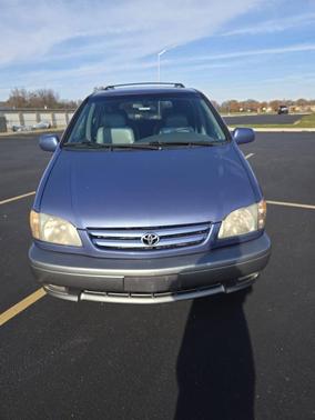 2003 Toyota Sienna XLE