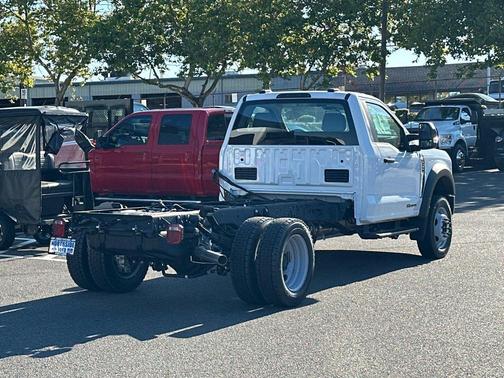 Oxford White 2024 Ford F-450 DRW