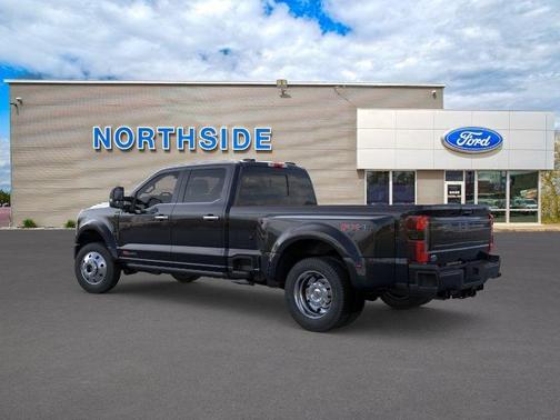 Agate Black Metallic 2026 Ford F-450 Platinum