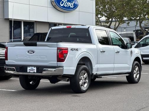 White Metallic 2025 Ford F-150 XLT