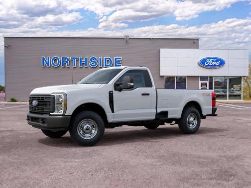 Oxford White 2027 Ford F-350 XL