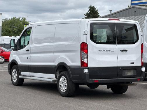 Oxford White 2025 Ford Transit-250 Base