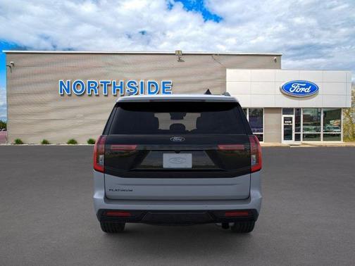 Glacier Gray Metallic Tri-Coat 2026 Ford Expedition Platinum
